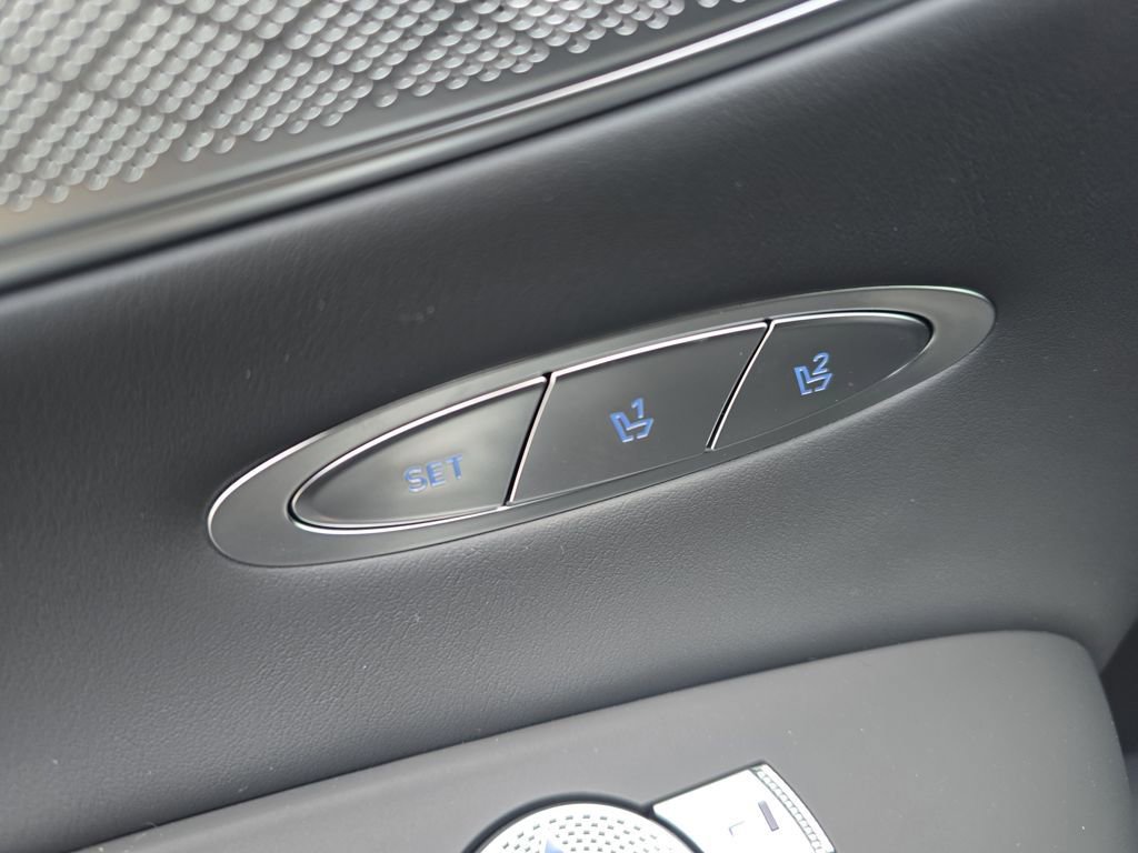 New 2026 Genesis GV70 2.5T Select image 14