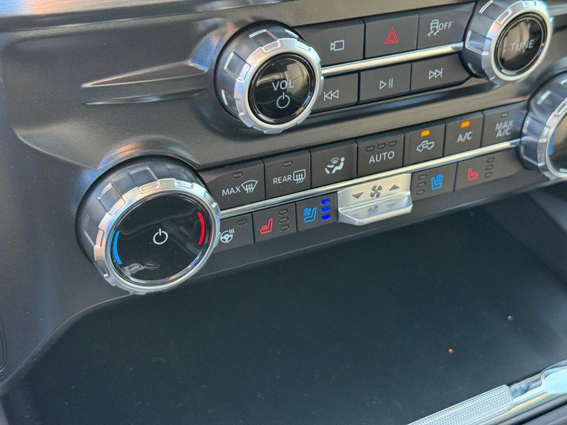 New 2026 Ford F350 Lariat w/ Chrome Package image 25