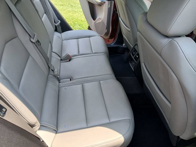 Used 2020 Cadillac XT4 Premium Luxury w/ Cold Weather Package FWD image 41