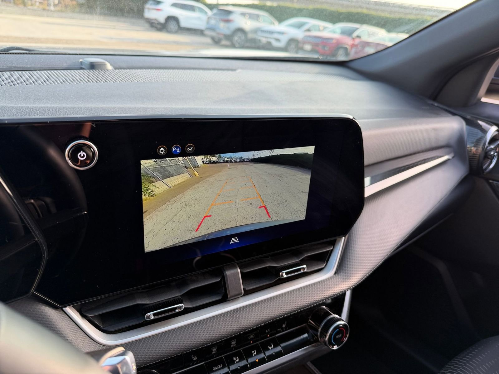 Used 2025 Chevrolet Equinox LT image 17