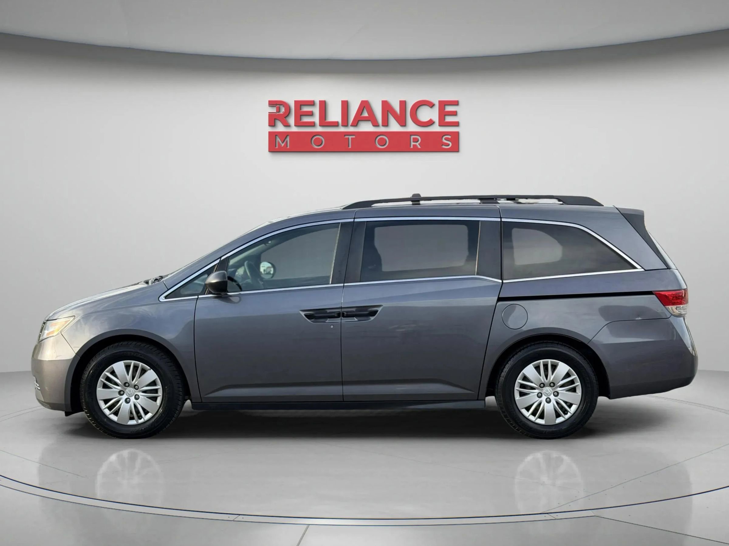 Used 2014 Honda Odyssey LX image 3