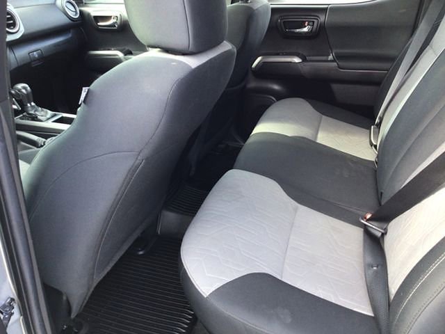 Used 2023 Toyota Tacoma TRD Sport image 31