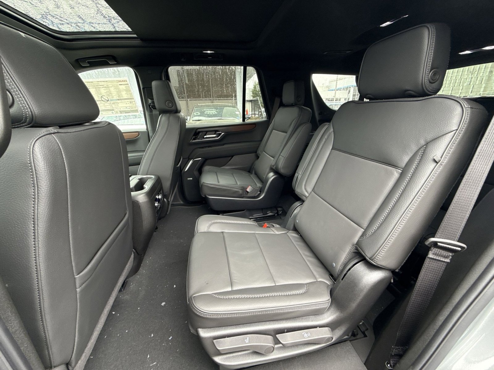 New 2026 GMC Yukon Denali w/ Sun & Power Step Package AWD/4WD image 25