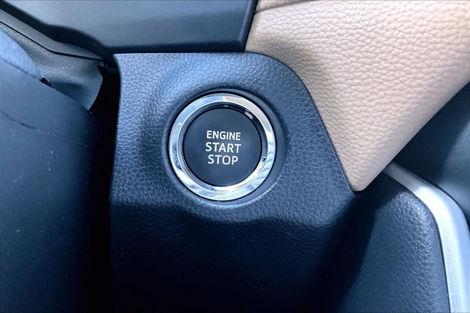Used 2025 Toyota RAV4 XLE Premium w/ Weather Package FWD image 33
