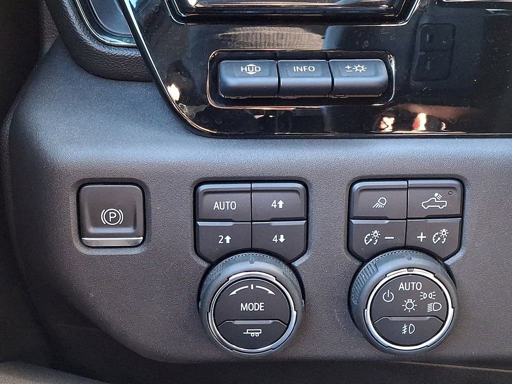 Used 2023 Chevrolet Silverado 1500 ZR2 w/ Technology Package image 26