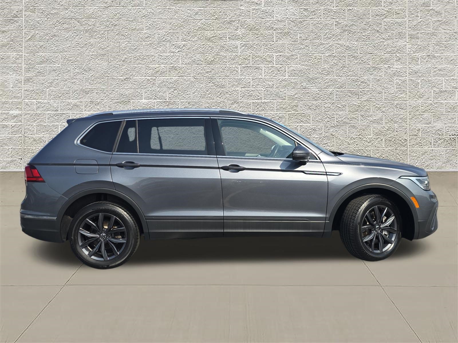 Certified 2023 Volkswagen Tiguan SE AWD/4WD image 8