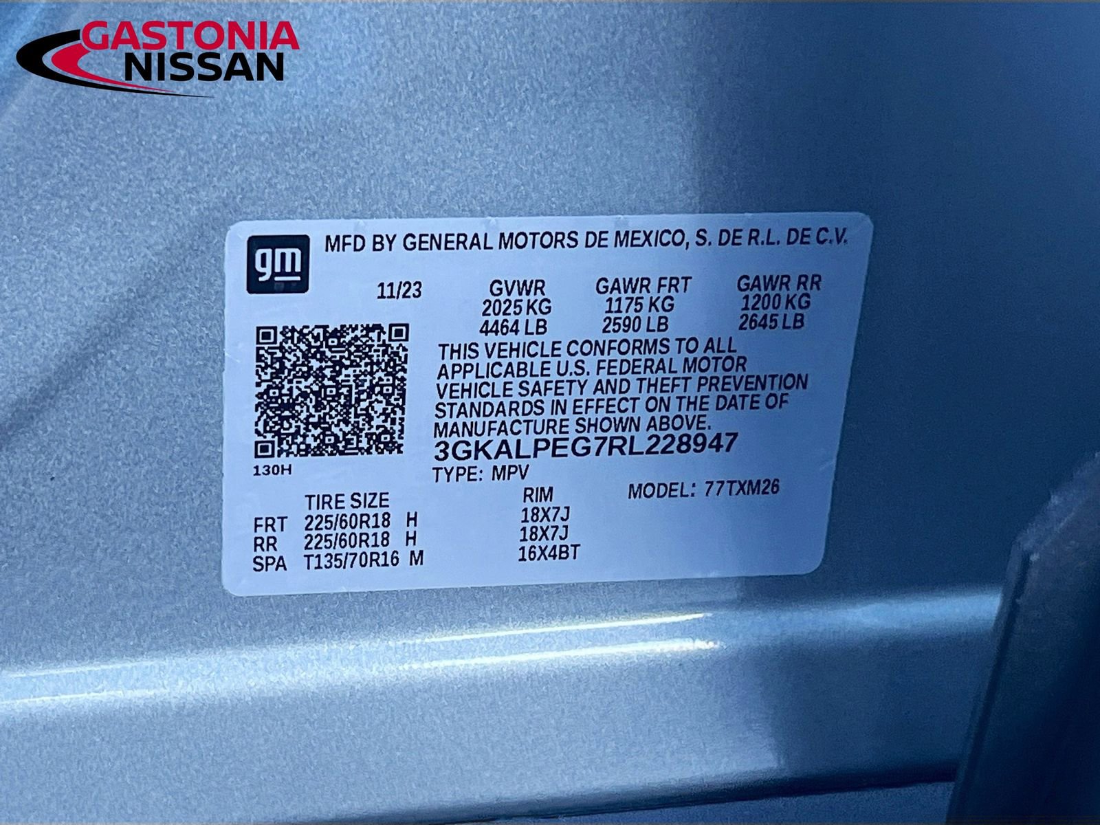 Used 2024 GMC Terrain SLT image 40