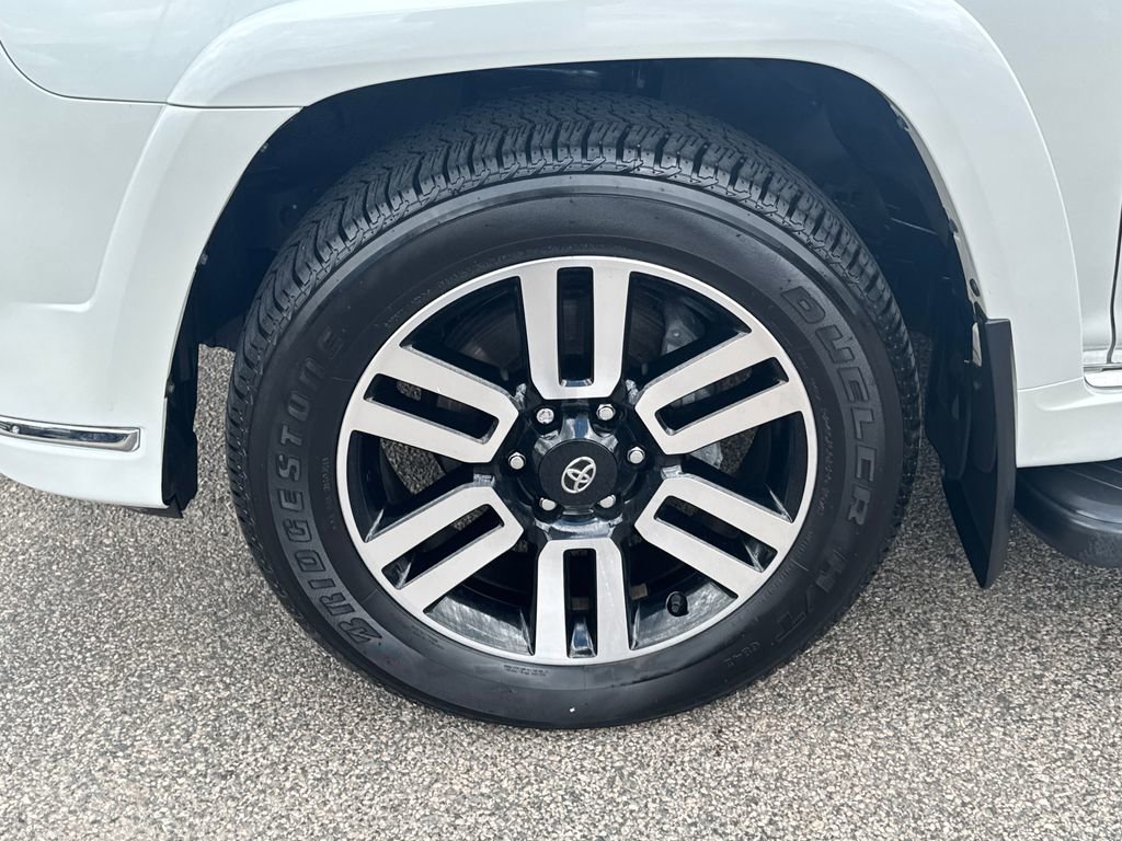 Used 2024 Toyota 4Runner Limited AWD/4WD image 45