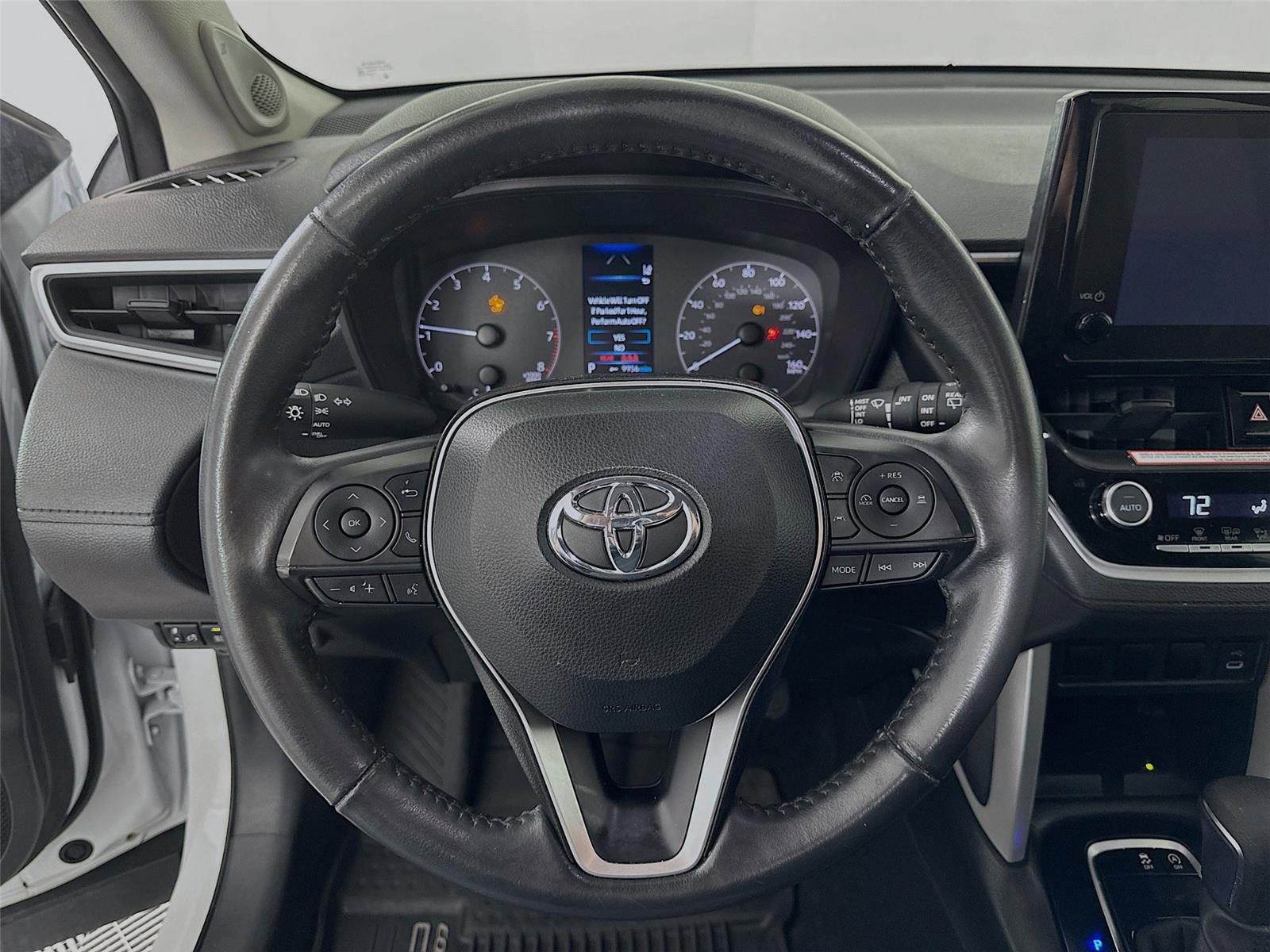 Used 2024 Toyota Corolla Cross LE w/ Moonroof Package AWD/4WD image 18