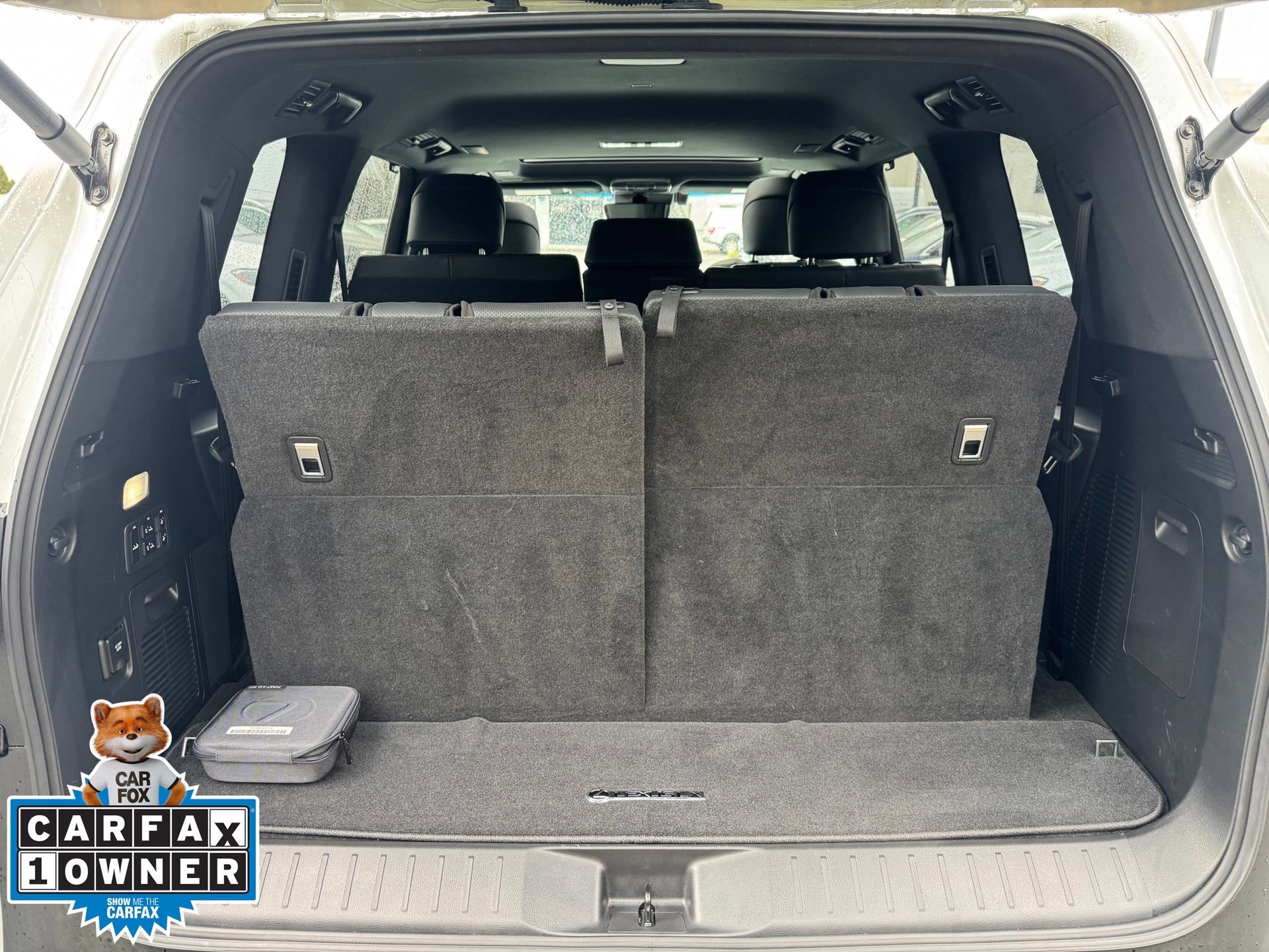 Used 2023 Lexus LX 600 4WD w/ Luxury Package image 27