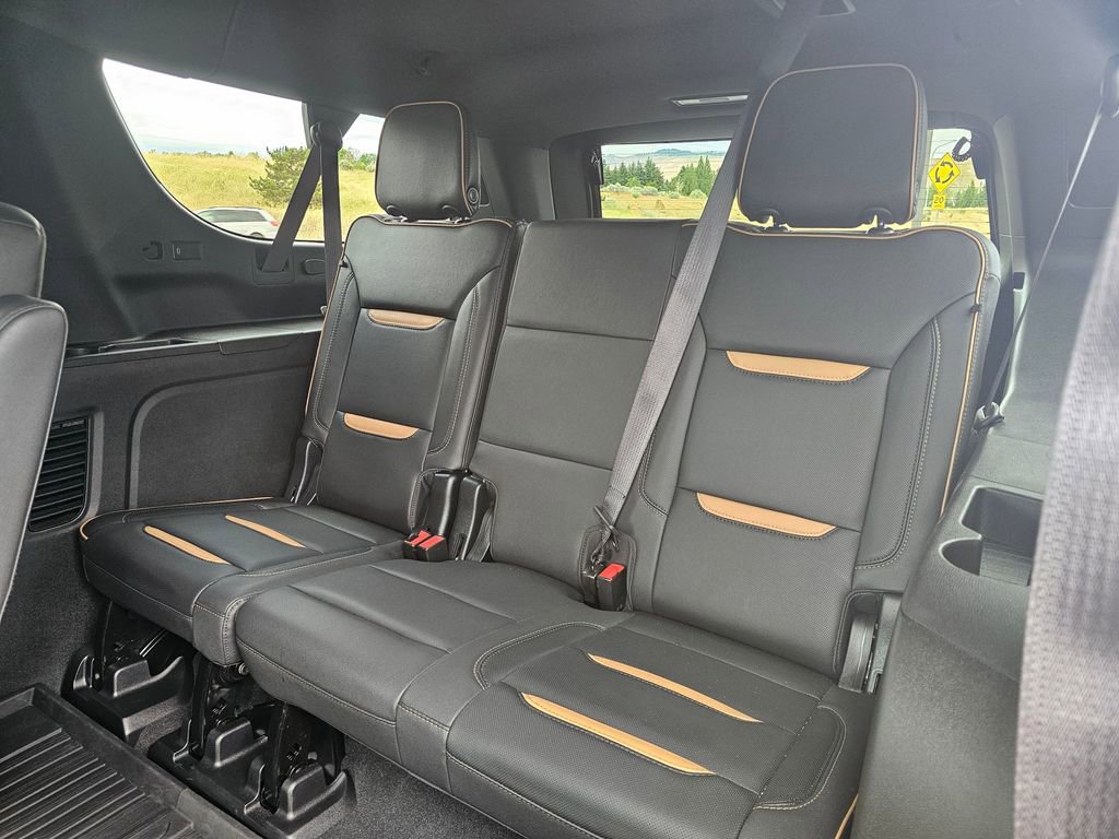 Certified 2023 GMC Yukon XL AT4 w/ AT4 Premium Plus Package AWD/4WD image 18