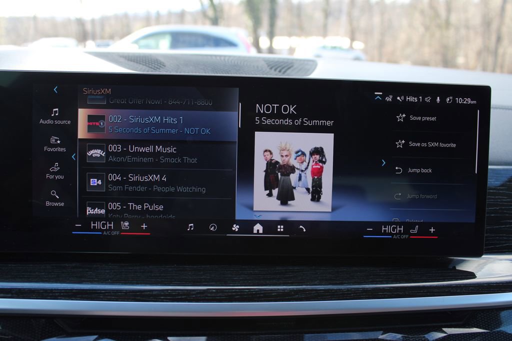 Used 2024 BMW X5 xDrive40i w/ M Sport Package image 15