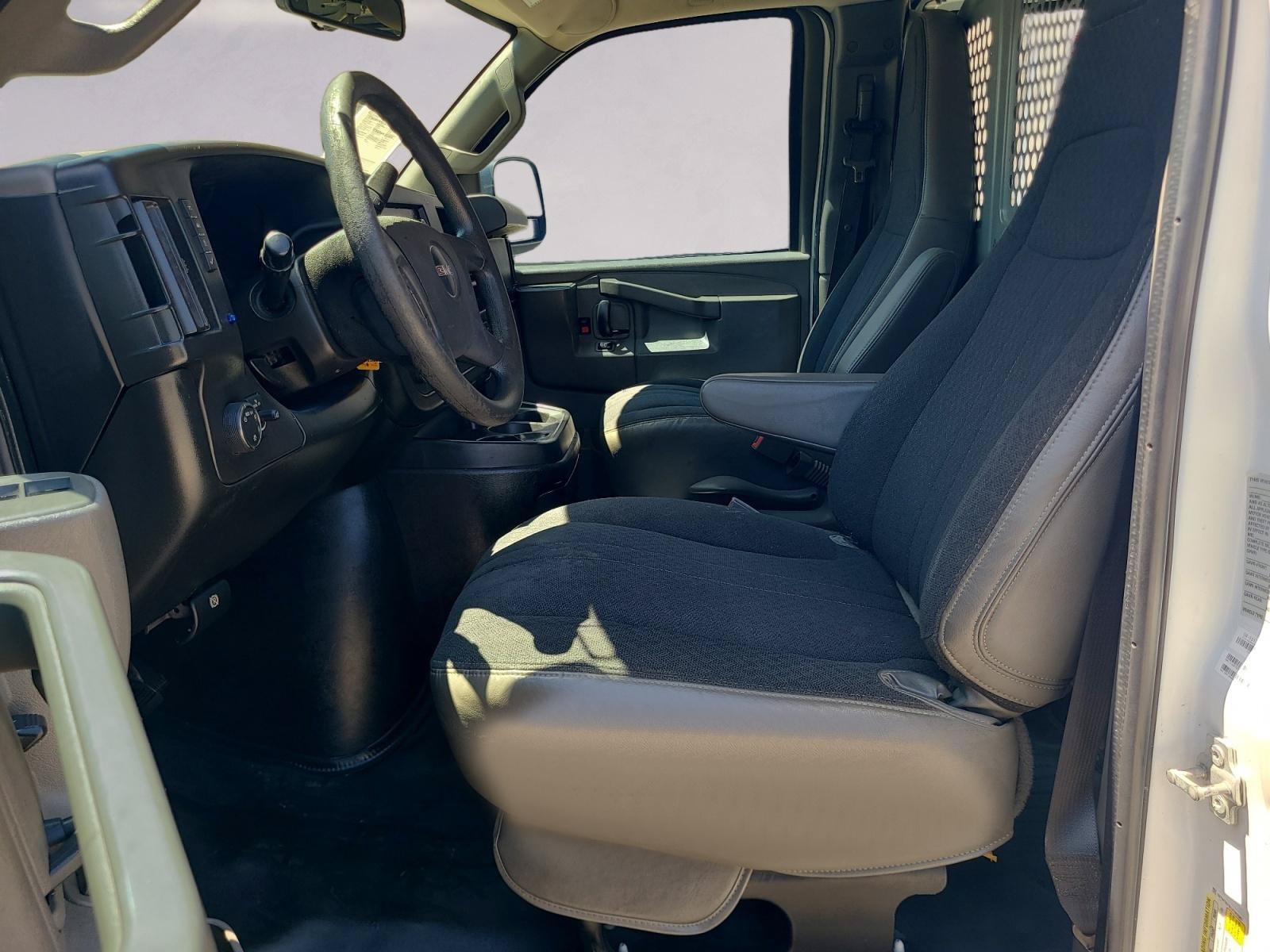 Used 2018 GMC Savana 2500 w/ Driver Convenience Package RWD image 11