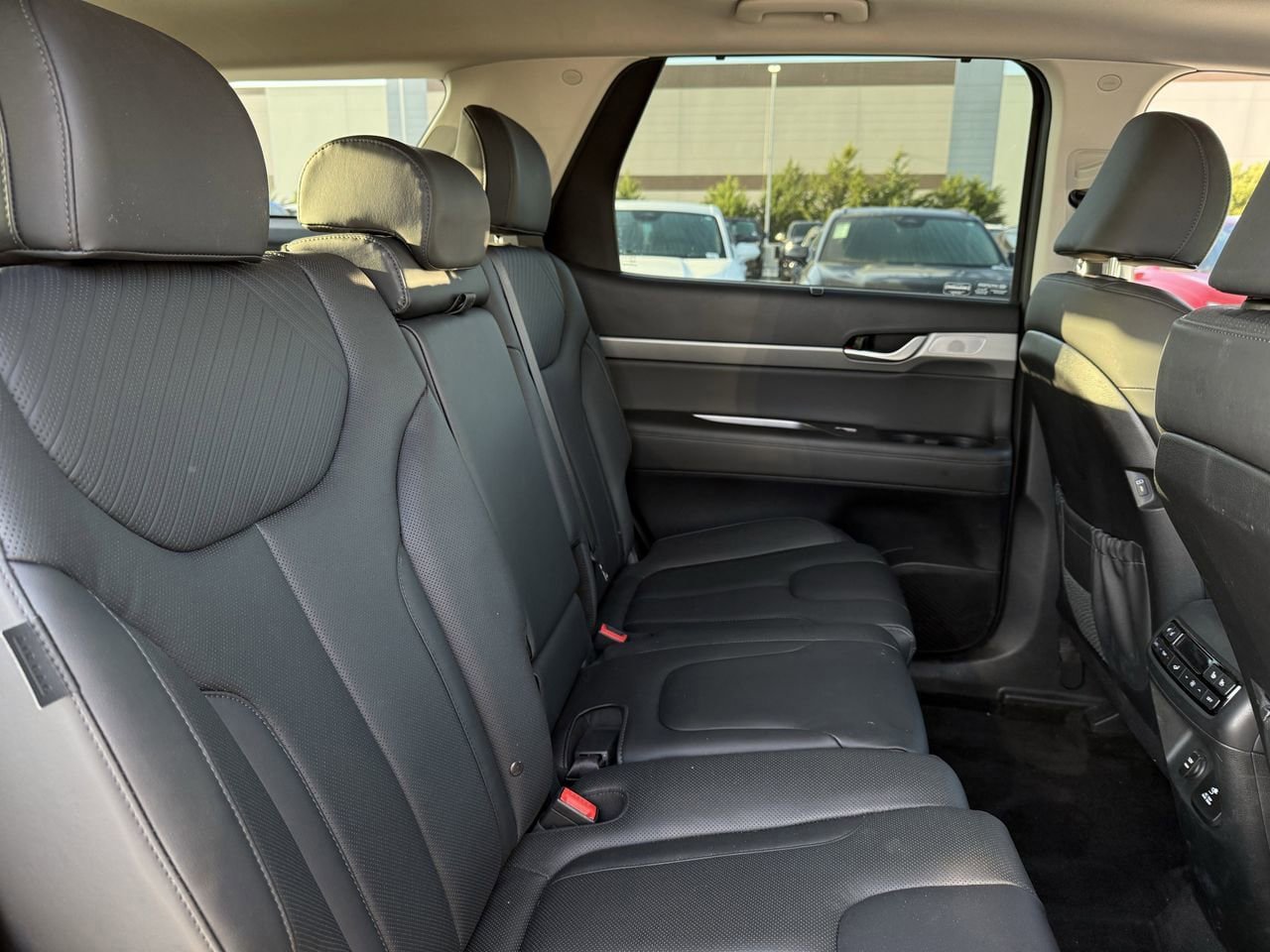 Used 2024 Hyundai Palisade SEL FWD image 25