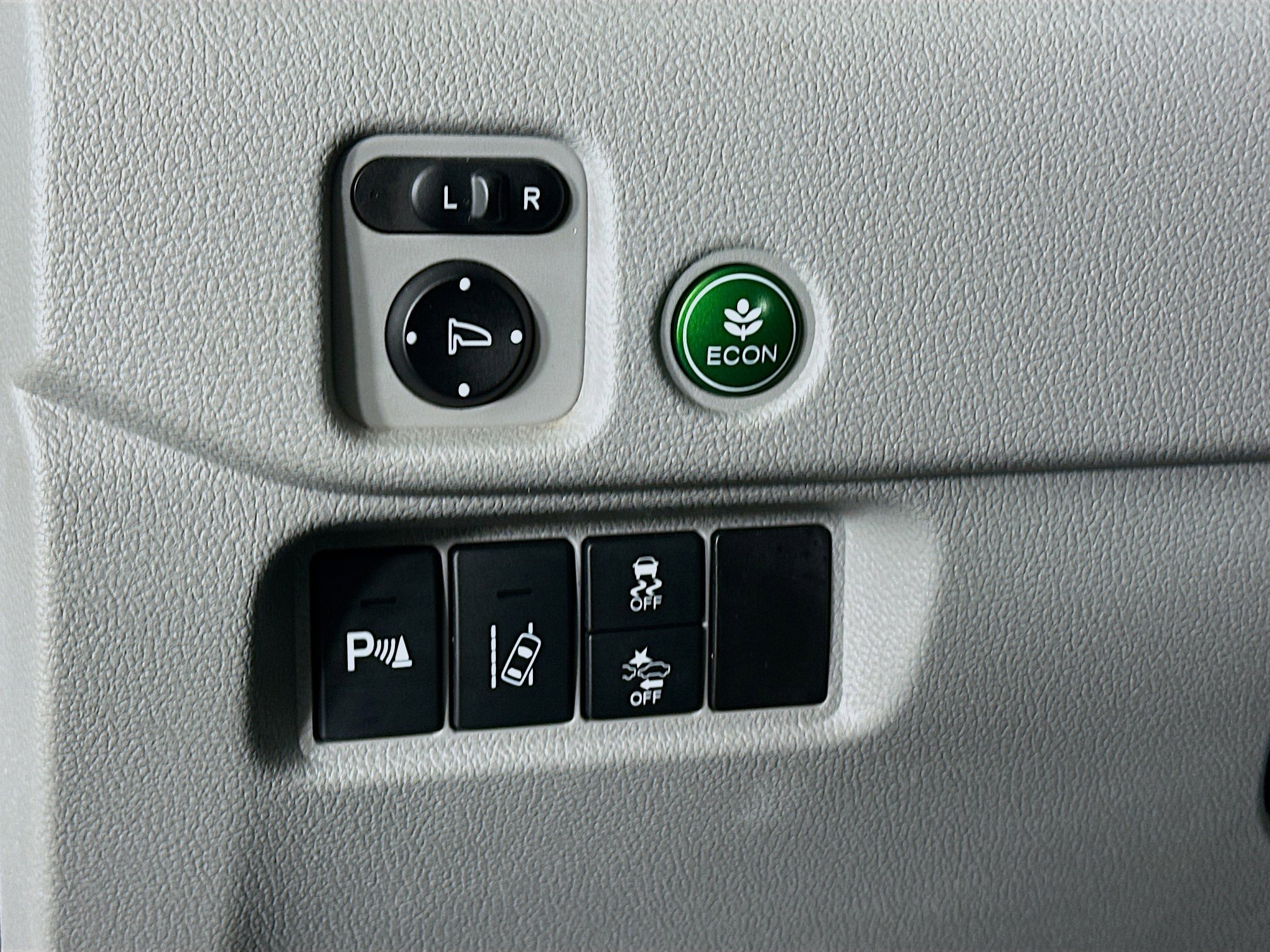 Used 2016 Honda Pilot Touring image 16