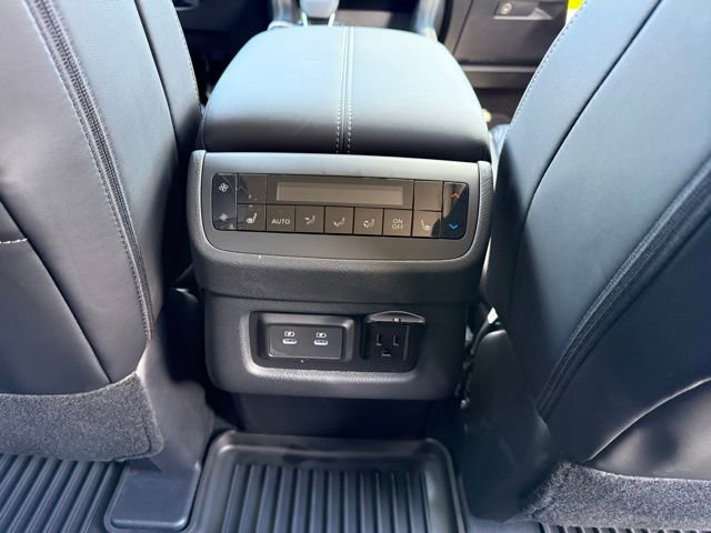 New 2026 Nissan Pathfinder Platinum w/ Cargo Package image 24