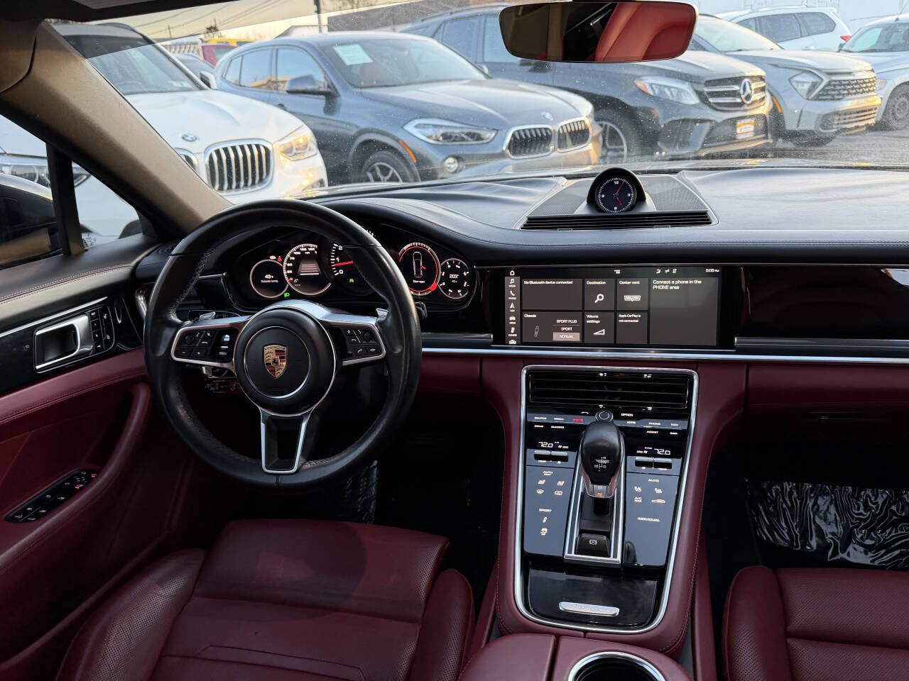 Used 2017 Porsche Panamera image 21