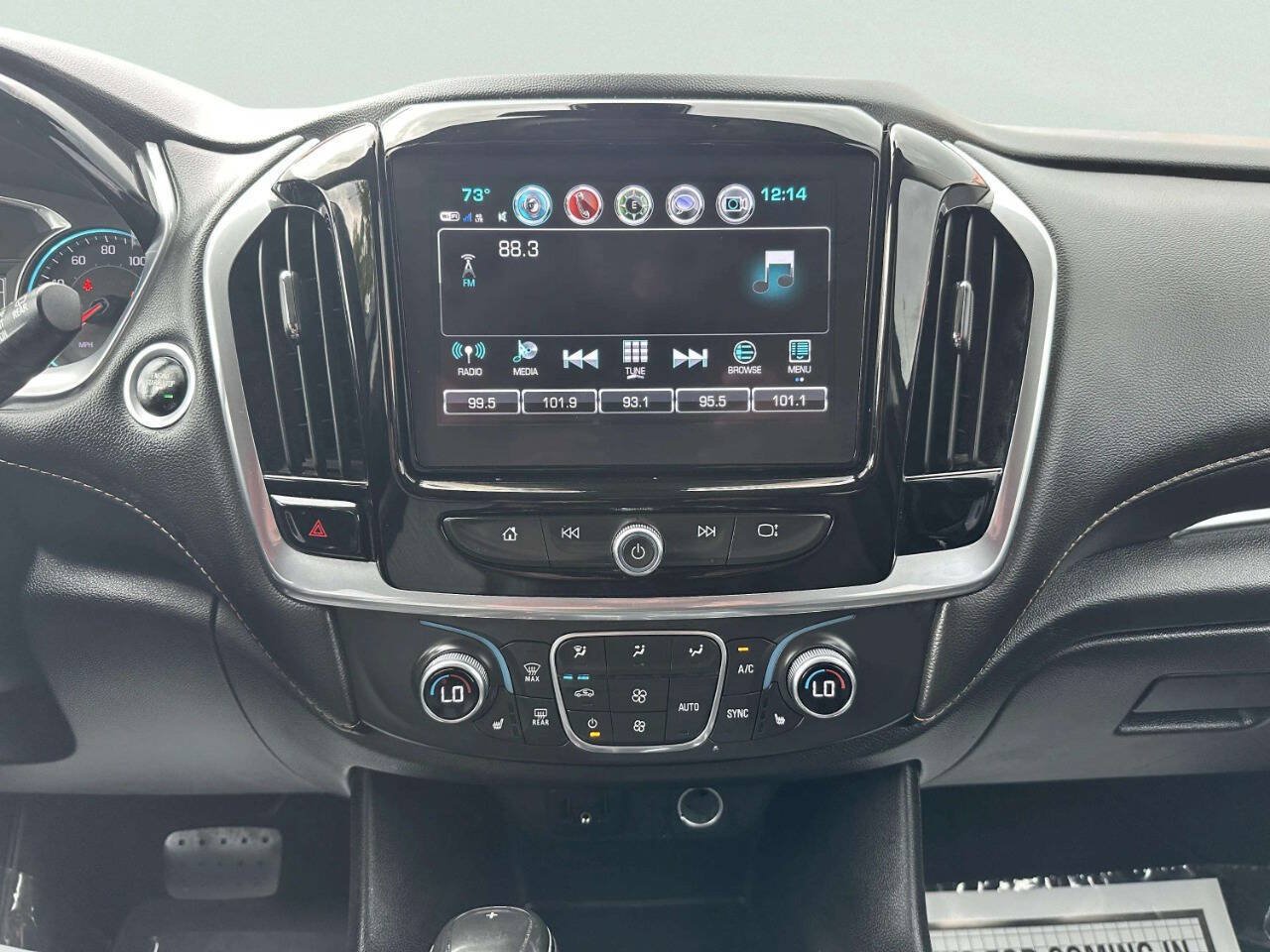 Used 2019 Chevrolet Traverse LT w/ LT Premium Package AWD/4WD image 18