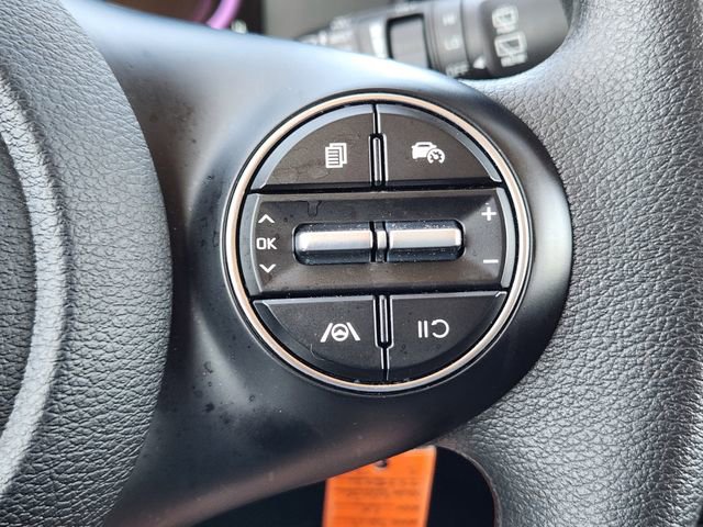 Certified 2025 Kia Soul LX FWD image 28