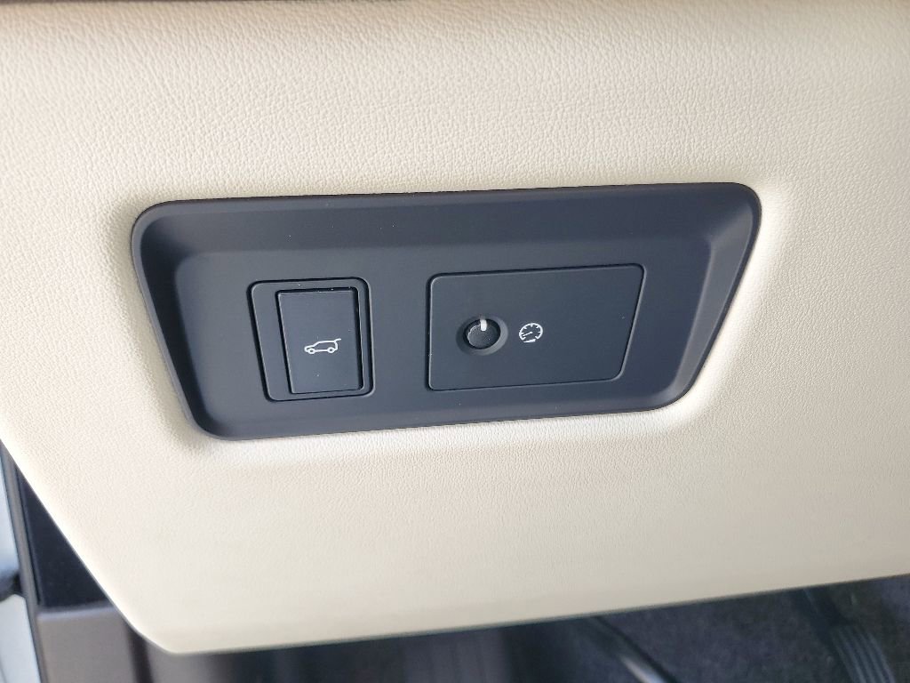 Used 2018 Land Rover Range Rover Supercharged AWD/4WD image 13