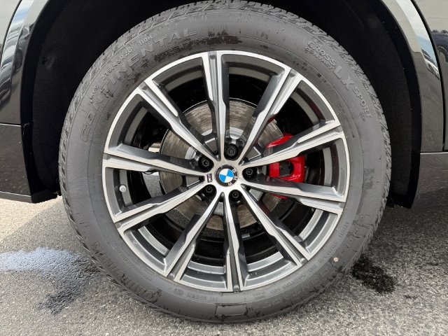 New 2026 BMW X5 xDrive40i w/ M Sport Package AWD/4WD image 17