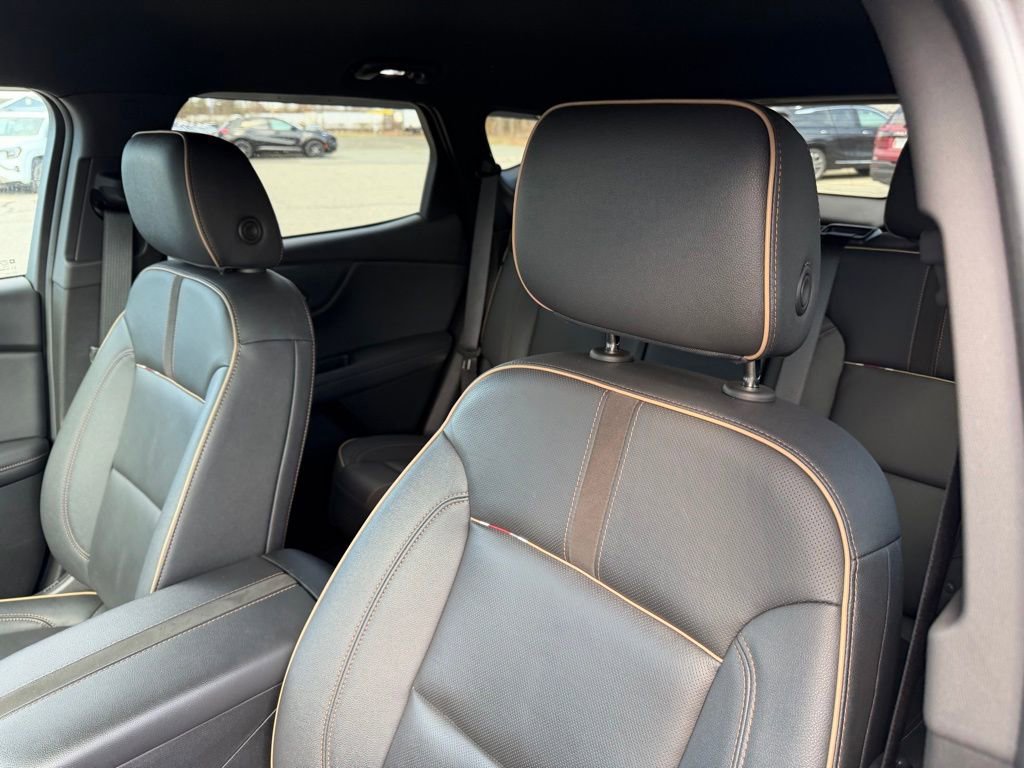 Certified 2023 Chevrolet Blazer Premier w/ Driver Confidence II Package AWD/4WD image 17