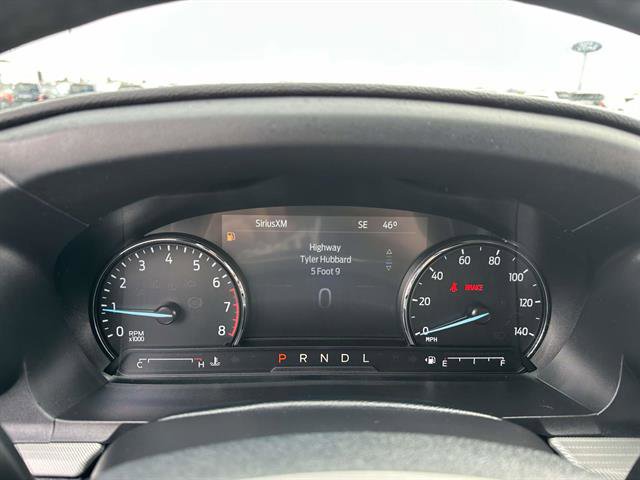 Used 2024 Ford Explorer XLT w/ Equipment Group 202A AWD/4WD image 16