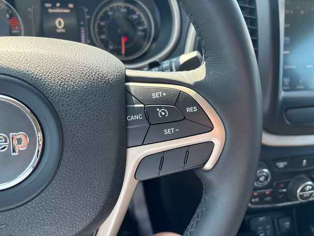 Used 2016 Jeep Cherokee 75th Anniversary AWD/4WD image 12