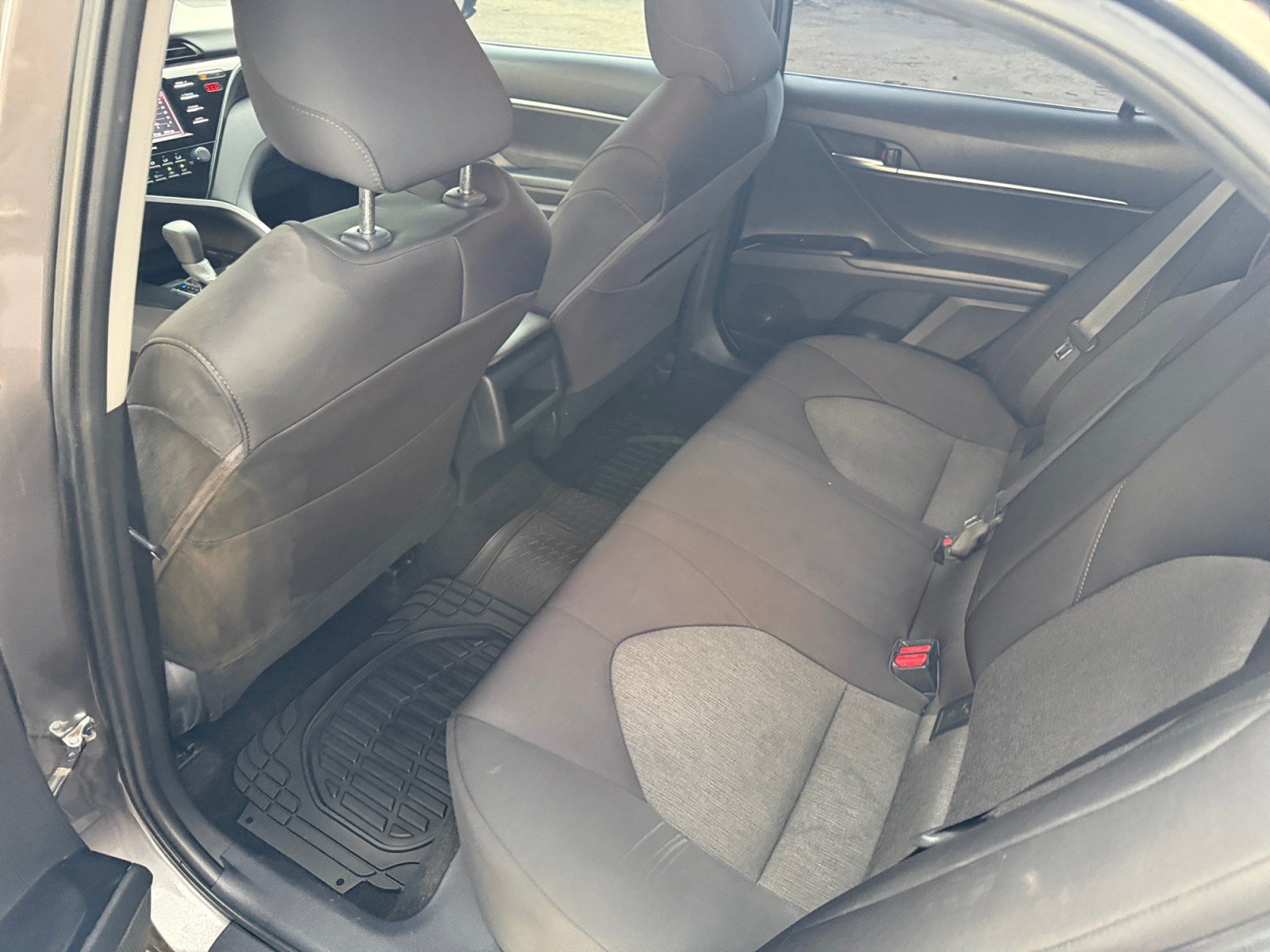 Used 2020 Toyota Camry LE w/ Carpet Mat Package FWD image 17