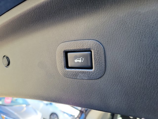 Used 2020 Nissan Armada SL w/ Premium Package image 10