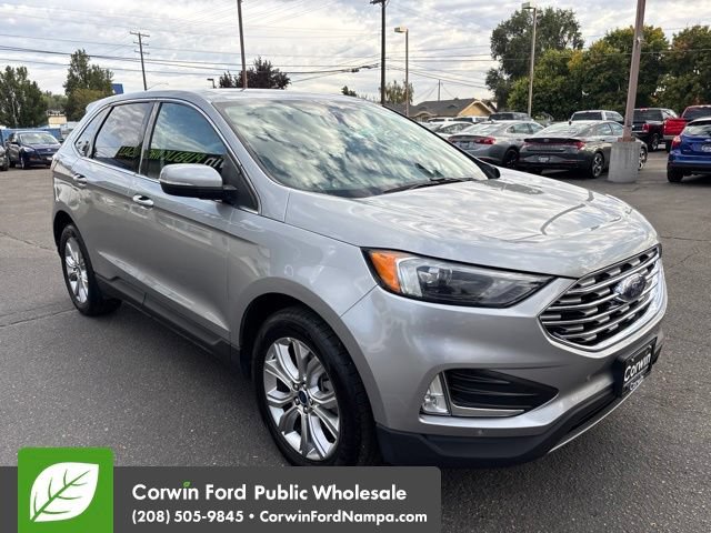 Used 2022 Ford Edge Titanium AWD/4WD image 3