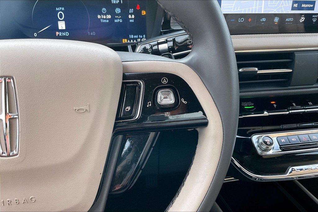 Certified 2023 Lincoln Corsair FWD image 14