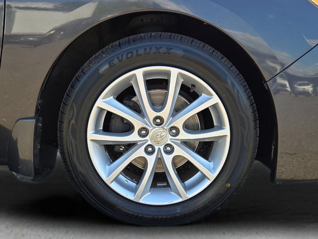 Used 2012 Subaru Impreza 2.0i Premium w/ All-Weather Pkg AWD/4WD image 23