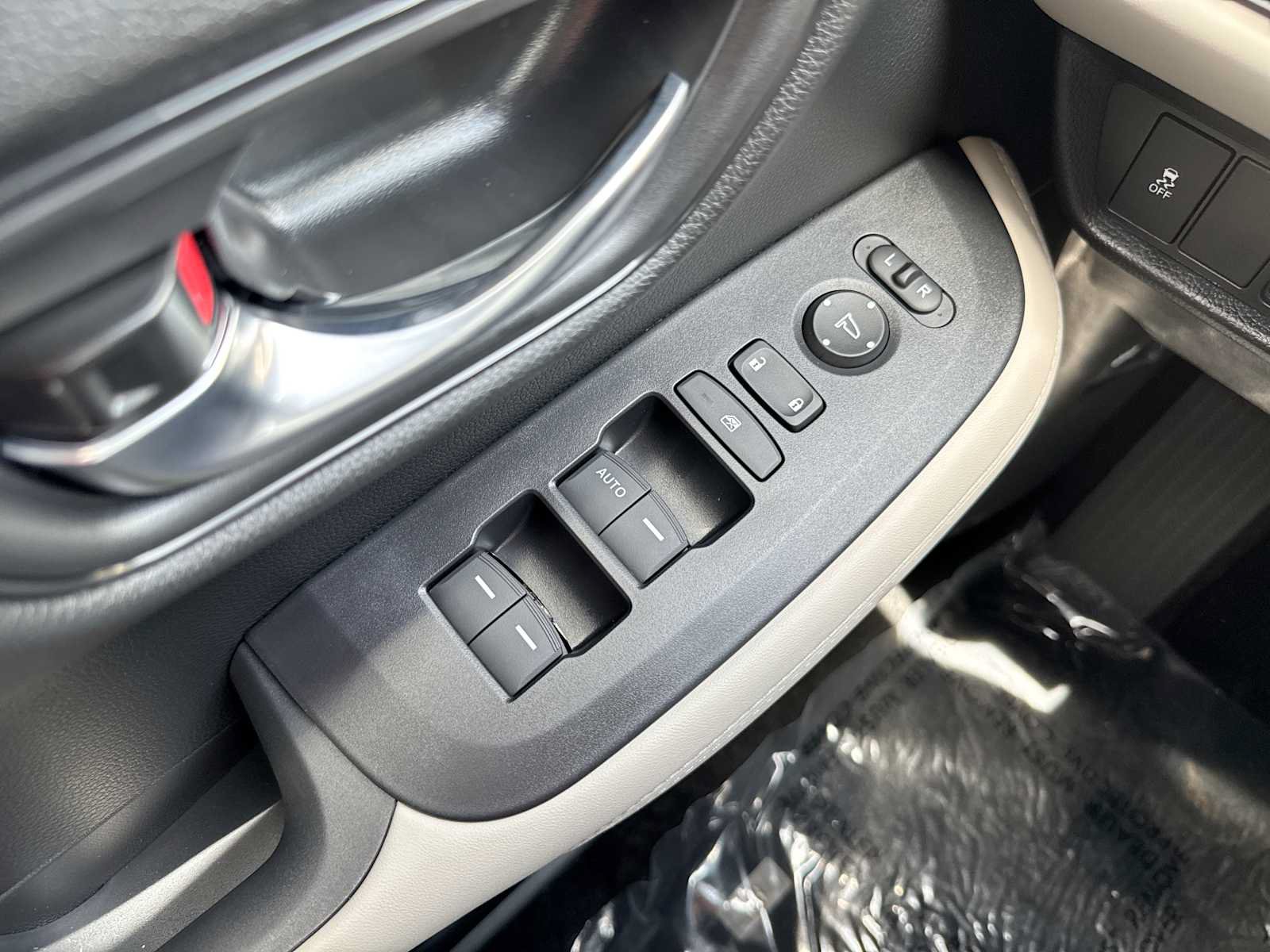New 2027 Honda HR-V LX image 15