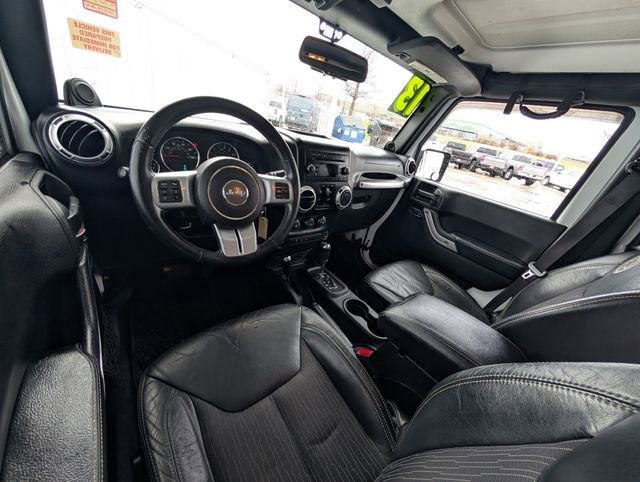 Used 2013 Jeep Wrangler Unlimited Sport image 6