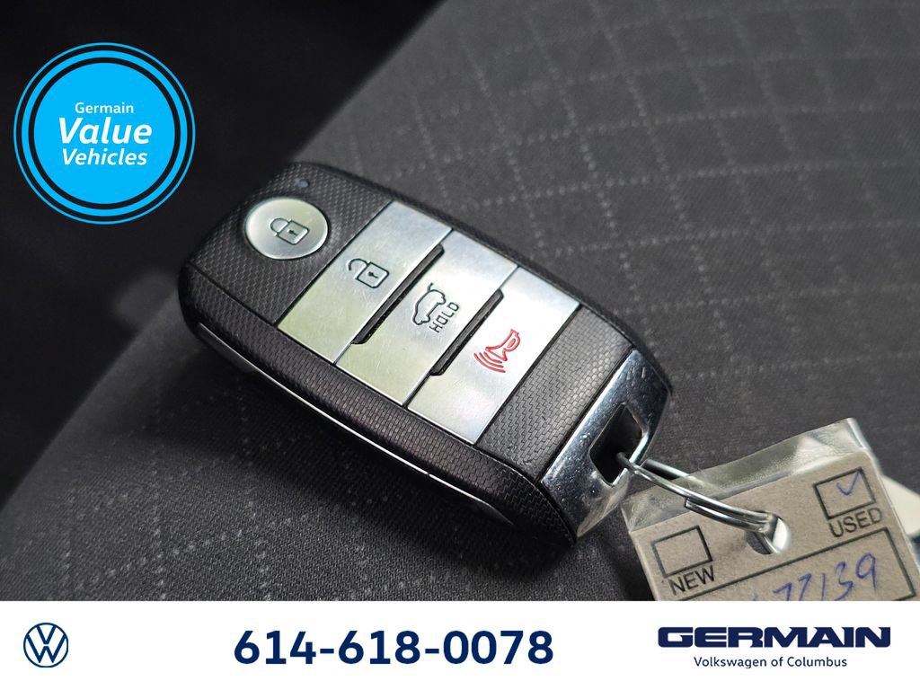 Used 2020 Kia Sorento S AWD/4WD image 25