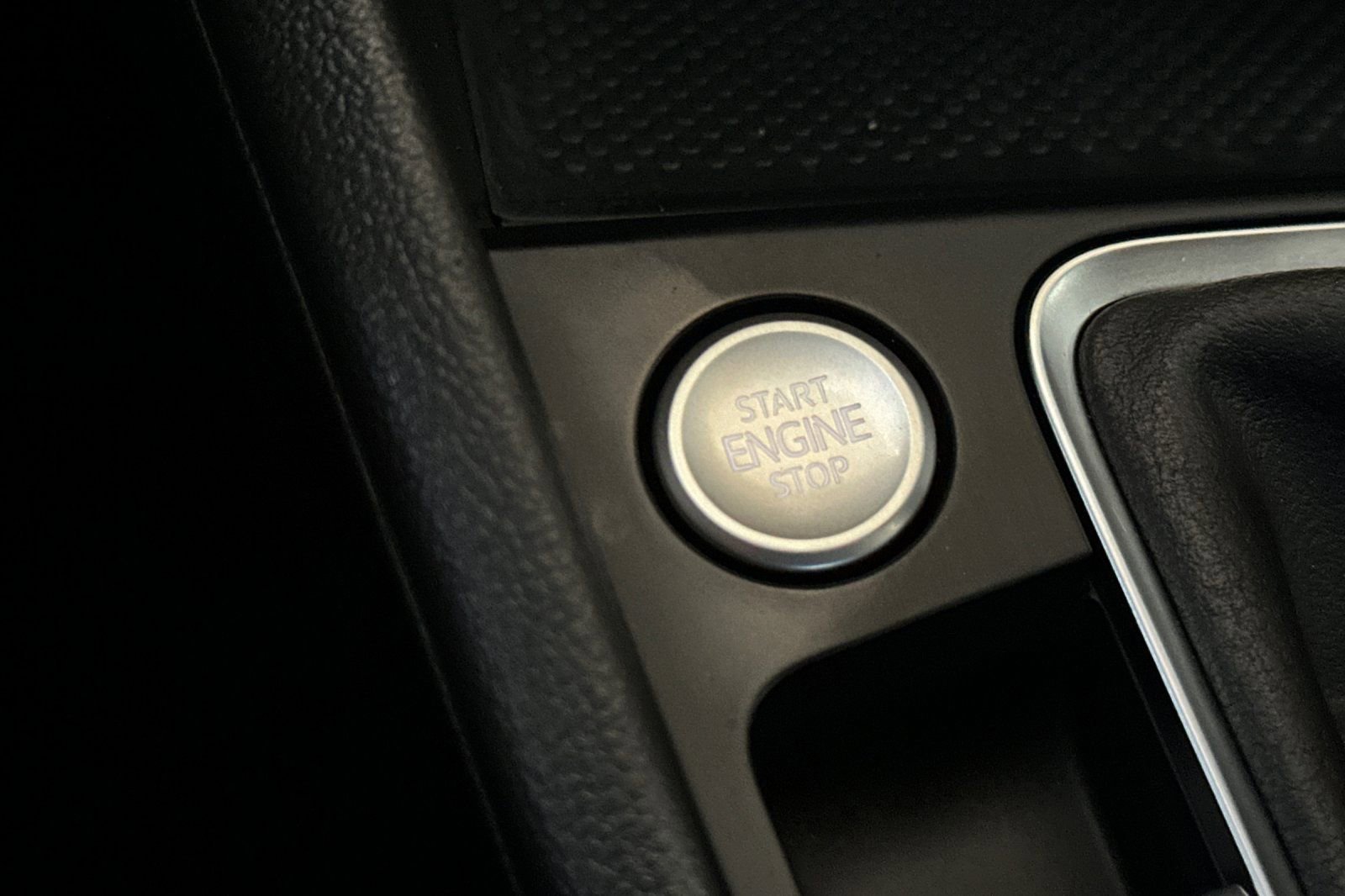 Used 2022 Volkswagen Jetta SE image 22