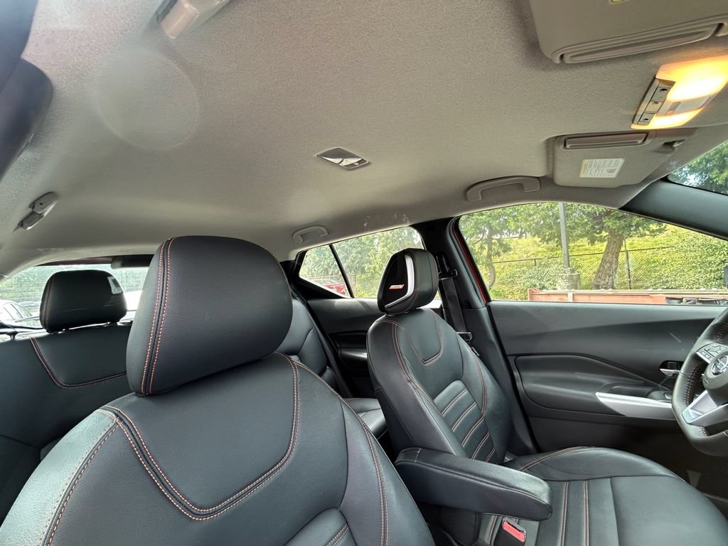 Used 2019 Nissan Kicks SR w/ SR Premium Package FWD image 28