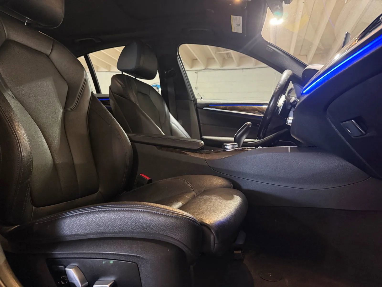 Used 2018 BMW 540i xDrive AWD/4WD image 10