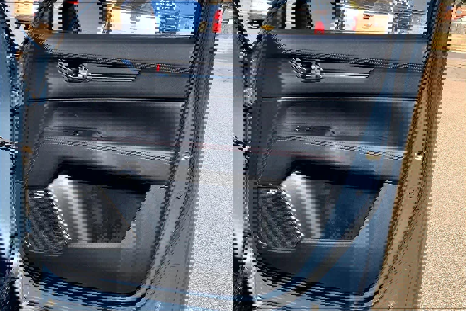 Used 2021 MAZDA CX-5 Carbon Edition image 22