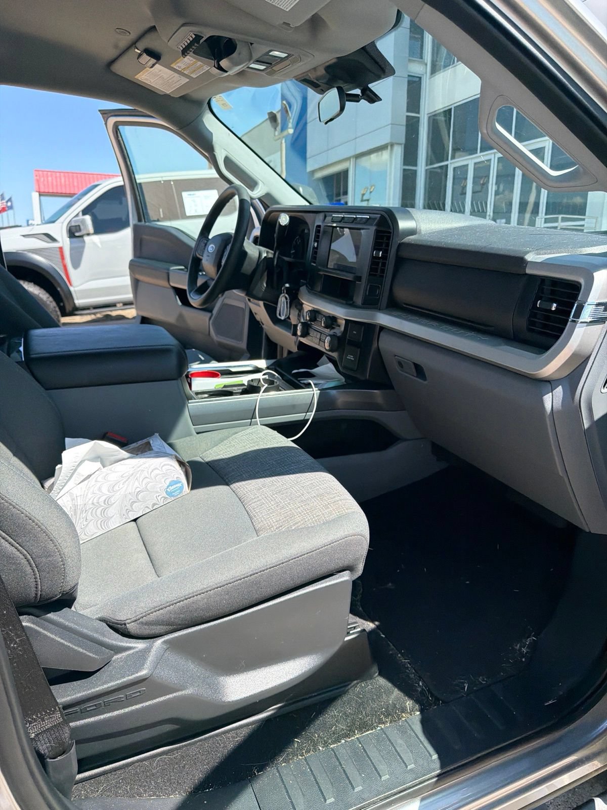 Used 2024 Ford F250 XLT w/ FX4 Off-Road Package AWD/4WD image 16