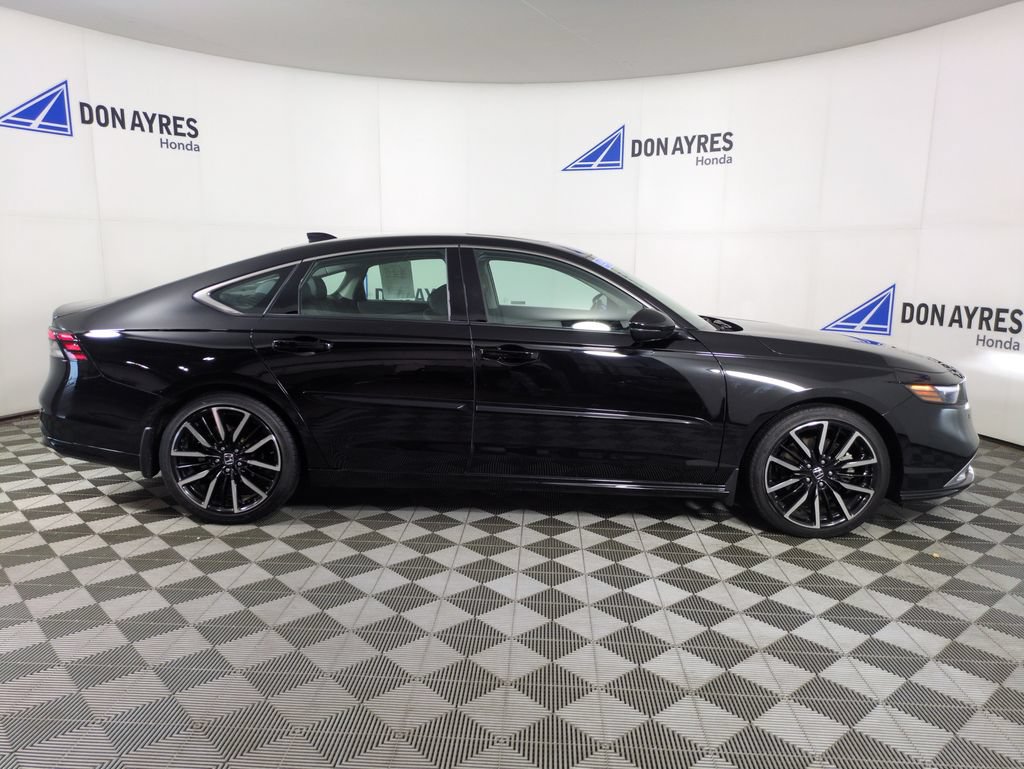 Certified 2025 Honda Accord Touring image 10