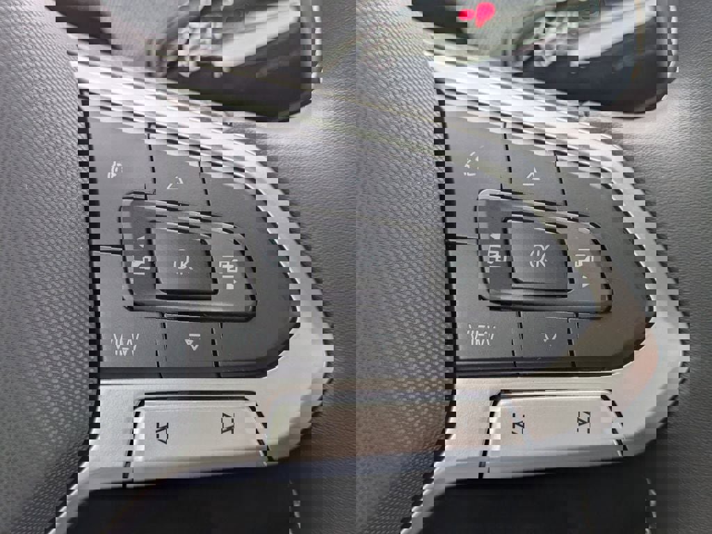 Certified 2025 Volkswagen Tiguan S image 25