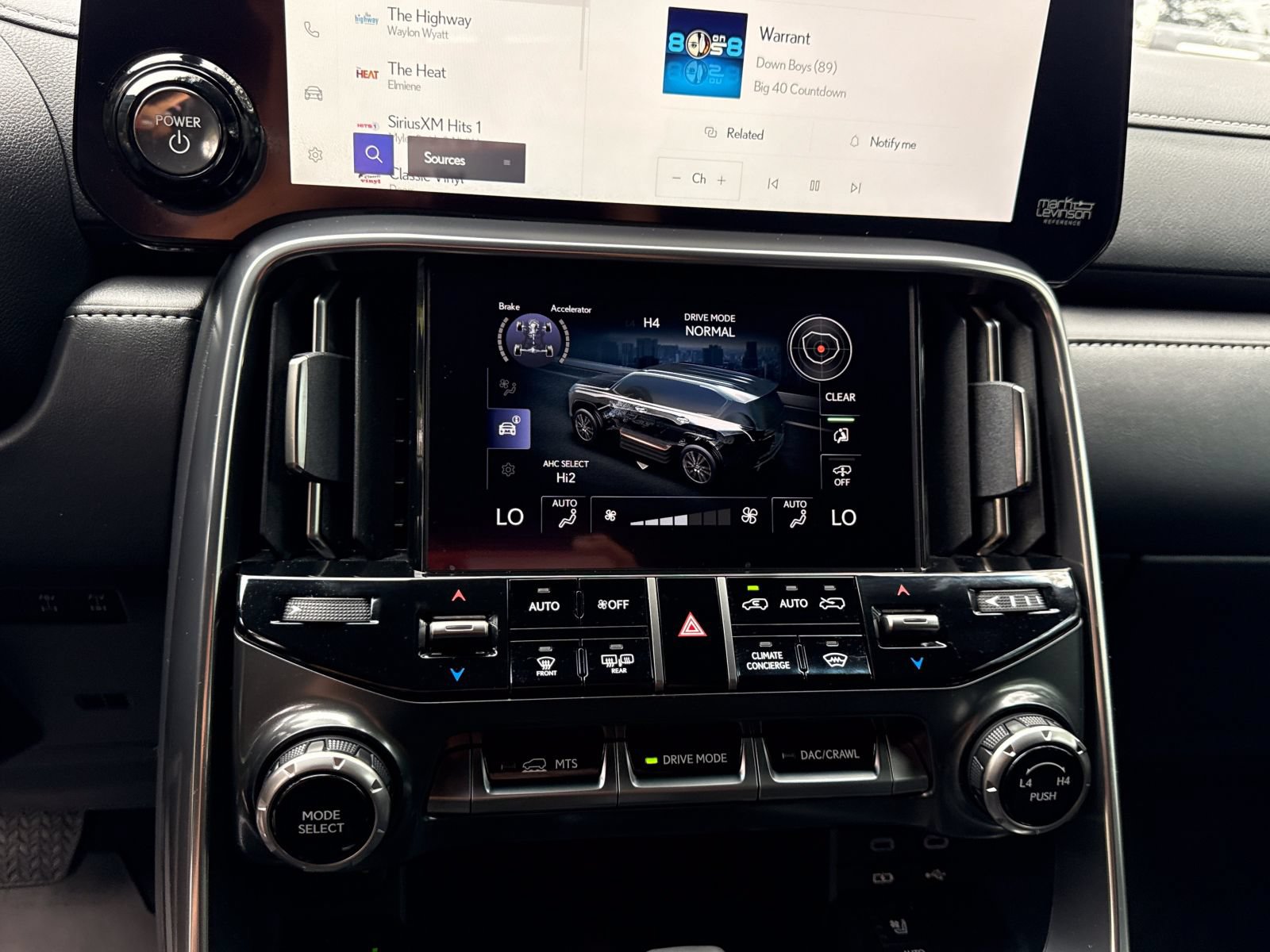 Certified 2025 Lexus LX 700h Overtrail w/ Accessory Package (Z1) AWD/4WD image 13