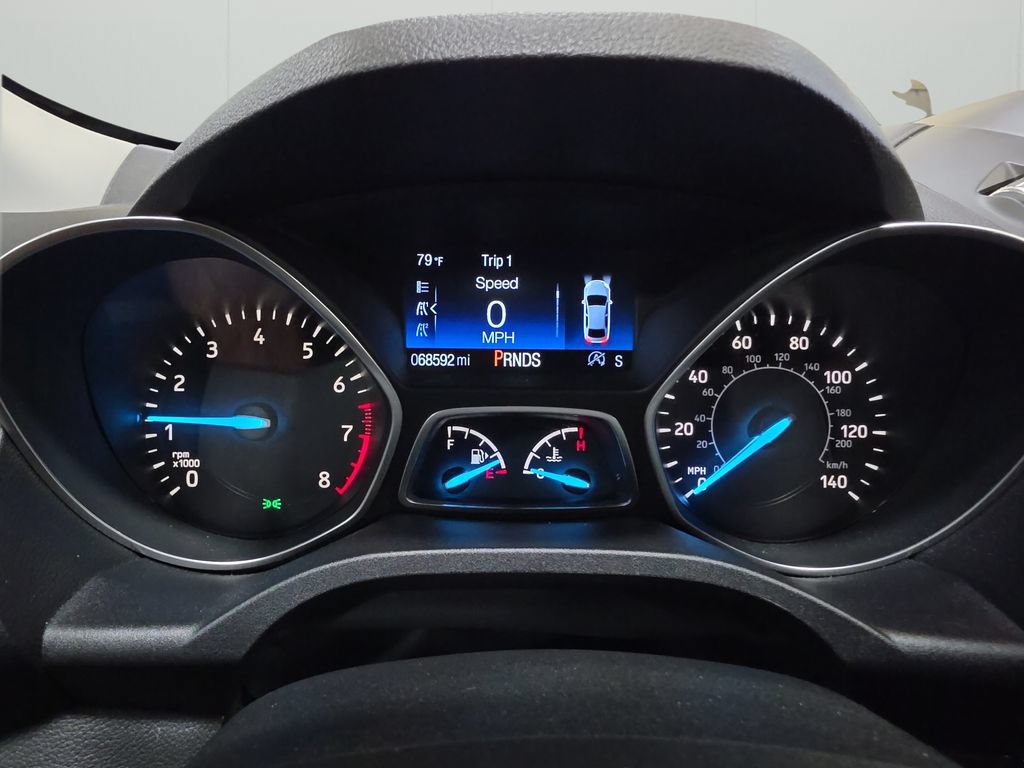 Used 2017 Ford Escape Titanium w/ Equipment Group 301A AWD/4WD image 19