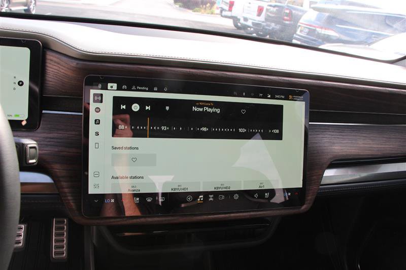 Used 2022 Rivian R1T Launch Edition image 27