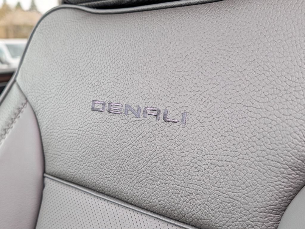 New 2026 GMC Sierra 3500 Denali w/ Denali Reserve Package AWD/4WD image 42