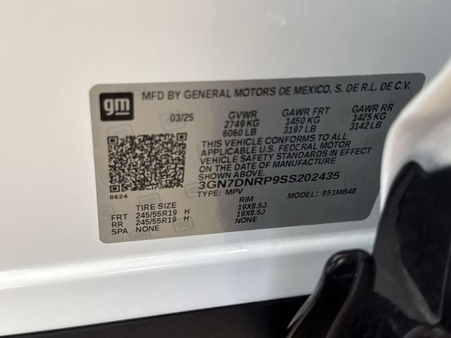 Certified 2025 Chevrolet Equinox EV LT FWD image 30