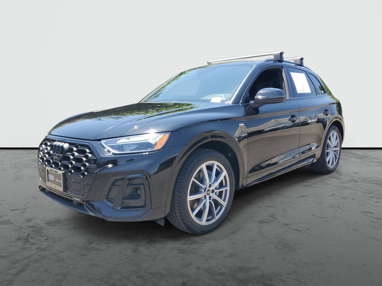Used 2023 Audi Q5 e Premium Plus w/ Premium Plus Package AWD/4WD image 2