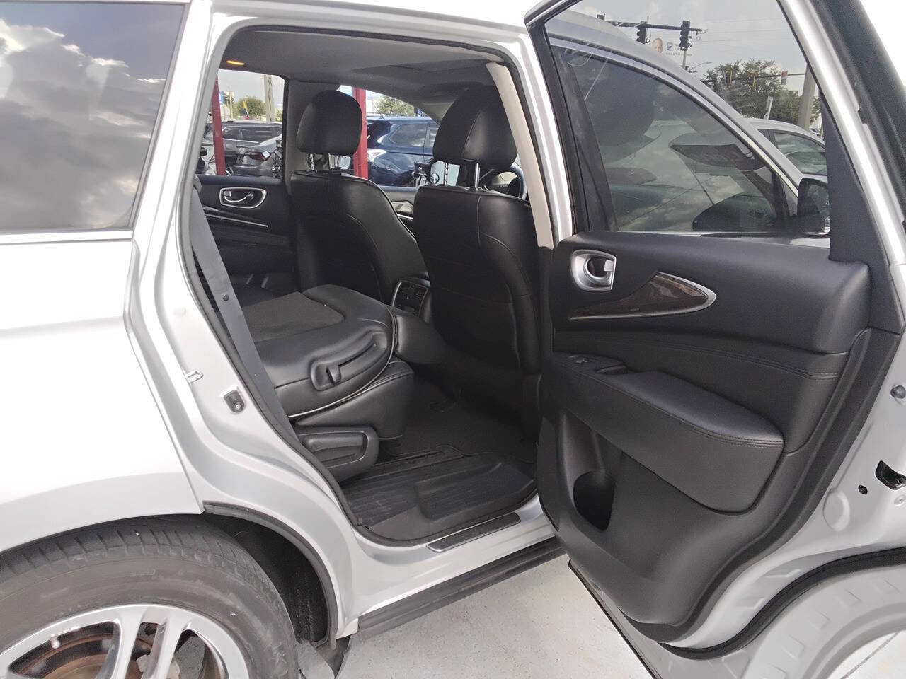 Used 2014 INFINITI QX60 Base AWD 4dr SUV w/ Premium Plus Package image 6